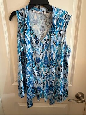 NOTATIONS Blue and White Ikat Print Sleeveless Button-Front Cami